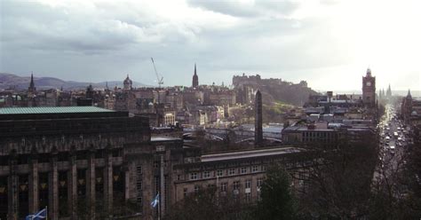 Edinburgh Walking Tour | GetYourGuide