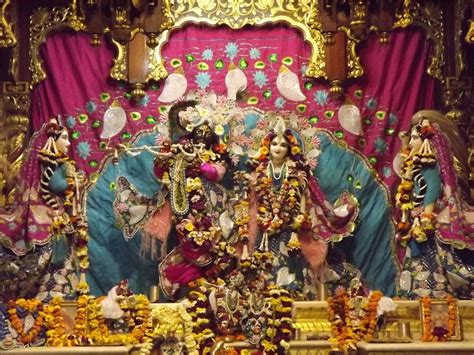 Krishna Janmashtami 2022 ISKCON Temple Vrindavan Live Darshan & Aarti ...