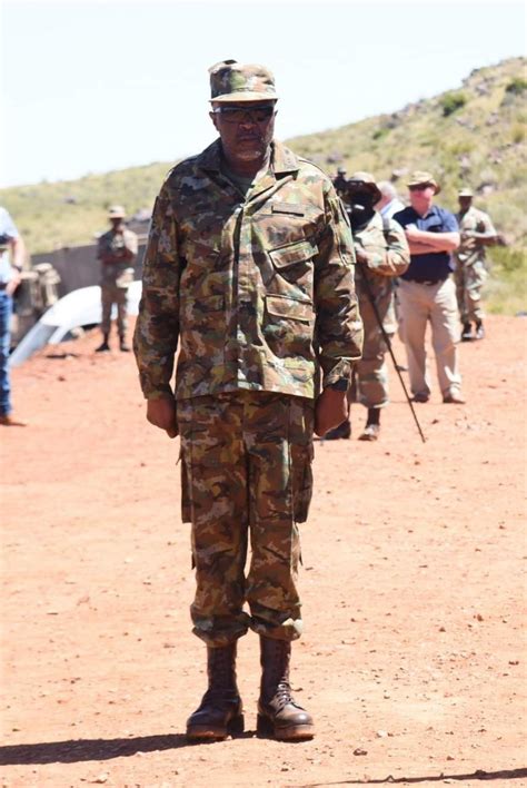 New uniforms for the Defence Force : r/southafrica