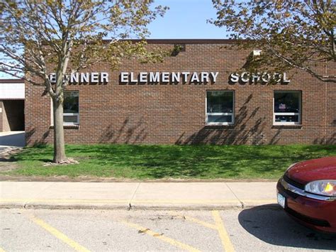 Welcome to Bonner Elementary School! | The entrance to Bonne… | Flickr