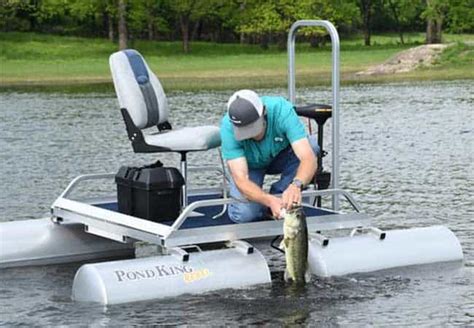 5 Best Mini Pontoon Boats for Fishing Rated & Reviewed