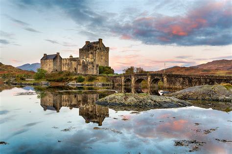 The Best Castles in the Scottish Highlands - Bobo and ChiChi