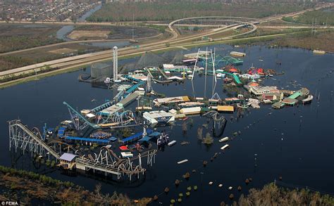 Six Flags in New Orleans stands empty 10 years after Hurricane Katrina ...