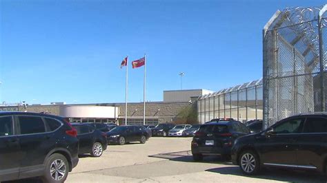 Inmate dead, others hospitalized after suspected overdoses at Ont ...