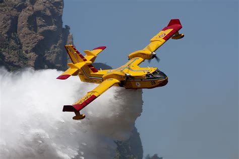 Fighting Fires from the Air | Flightradar24 Blog