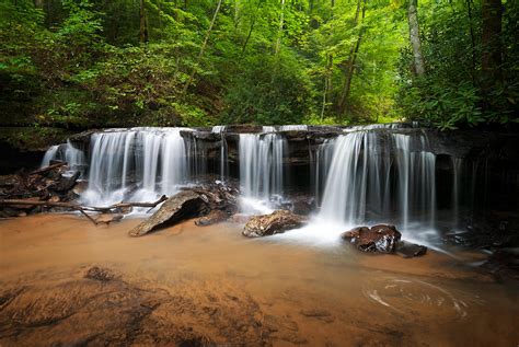 Blue Ridge Waterfalls - Perpetuelles Appalachian Waterfall Photograph ...