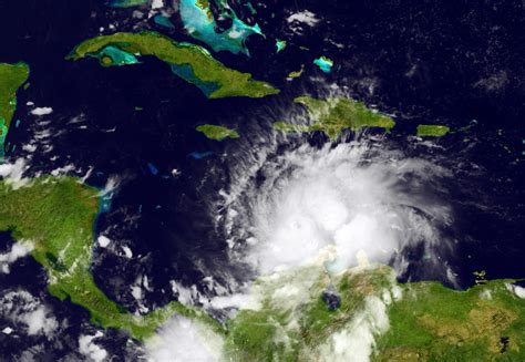 Hurricane Matthew Satellite Image Looks Like A Human Skull...Internet ...