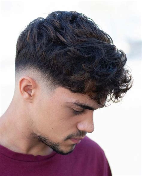 40+ Modern Hairstyles for Men with Wavy Hair in 2024 | Wavy hair men ...