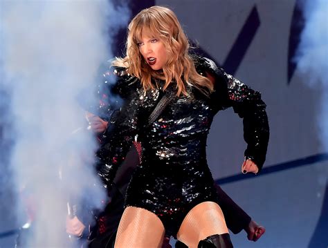 Taylor Swift’s ‘Reputation’ Stadium Tour Setlist | Us Weekly