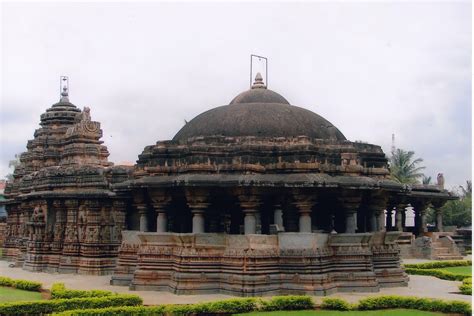 HOYSALA TEMPLE ARCHITECTURE AND GRANDEUR: Iswara Temple (1200 A.D ...