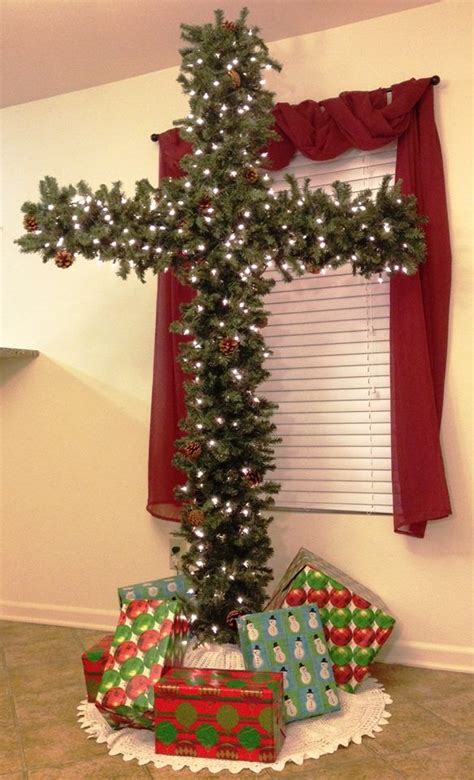 Die besten 25+ Christmas tree cross Ideen auf Pinterest