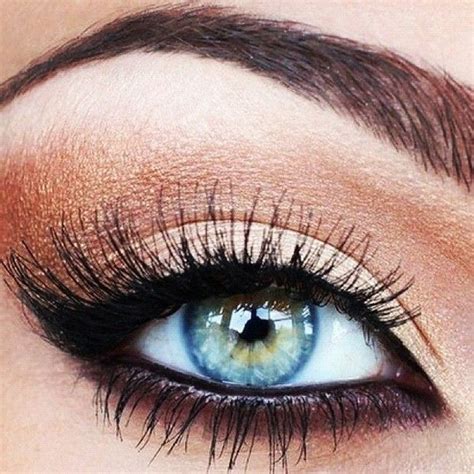 5 Best Eyeshadow Colors for Blue Eyes | Style Wile