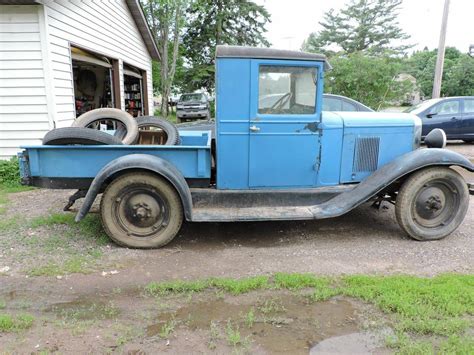 Background Finds: 1930 Chevy Truck