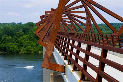 The Most Stunning And Modern Pedestrian Bridges Across The World ...