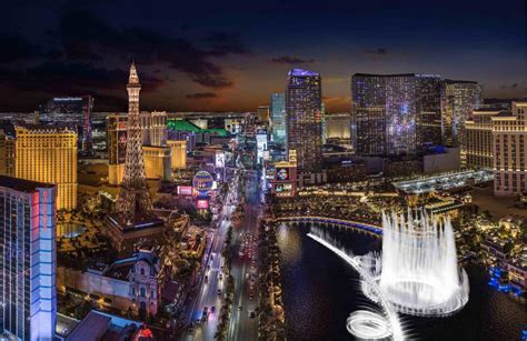 Explore Las Vegas | Things to Do, Restaurants & Hotel Deals