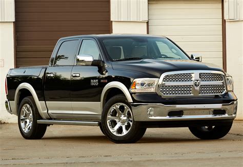 2013 Dodge Ram 1500 Laramie 5.7 HEMI - price and specifications