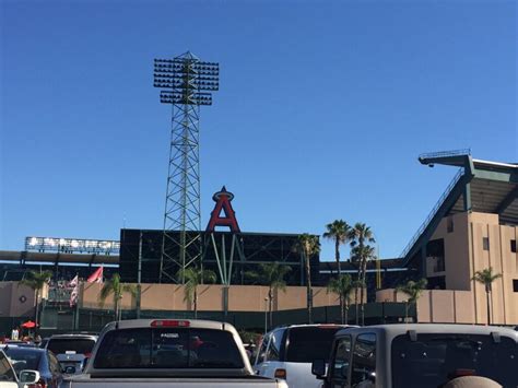 Angel Stadium of Anaheim: Angels ballpark guide for 2022 | Itinerant Fan