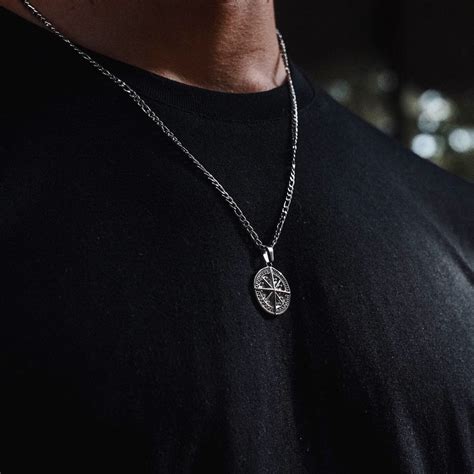 Mens Compass Pendant Silver | Mens Necklaces | Twistedpendant