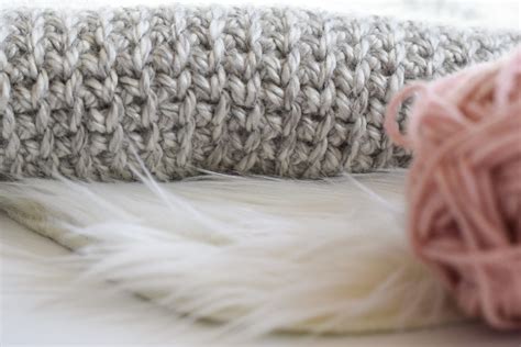 How To Crochet A "Knit" Stitch – Mama In A Stitch