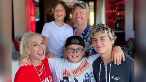 Gwen Stefani & Blake Shelton Beam In Adorable Family Photo For Her Son ...