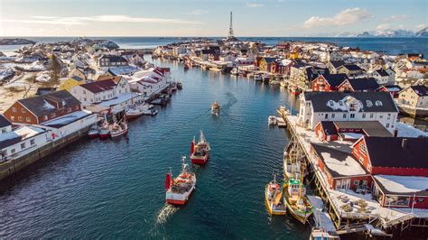 Henningsvær in Lofoten | Trendy fishing village | Northern Norway