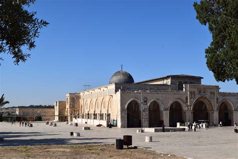 Why al-Aqsa mosque is so often the site of conflict — KEN CHITWOOD