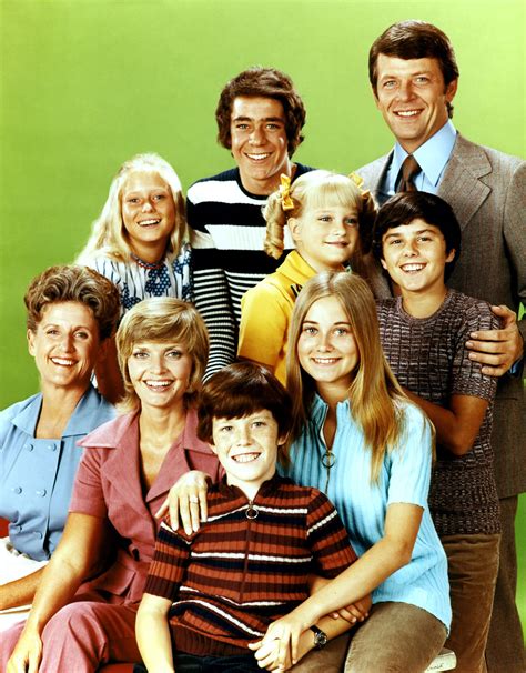 A Very Brady Reunion! The ‘Bunch’ Back Together for Florence Henderson ...