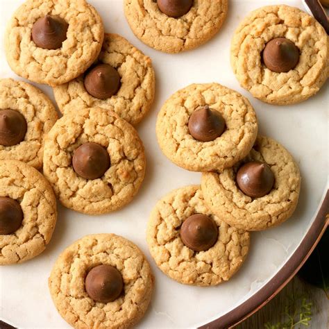 Peanut Butter Blossom Cookies Recipe | Taste of Home