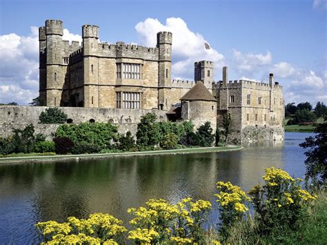 Leeds Castle, England Stock Photos | Architecture - Landmarks Pictures ...