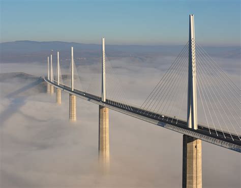 Viaduc de Millau » Vacances - Arts- Guides Voyages