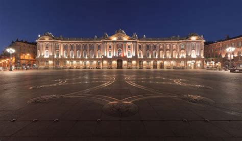 4 Self-Guided Walking Tours in Toulouse, France + Maps