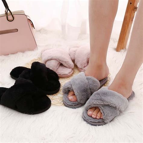 Women Home Slippers with Faux Fur | Slippers cozy, Slippers, House slippers