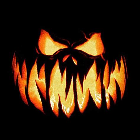 The 25+ best Scary pumpkin carving ideas on Pinterest | Scary pumpkin ...