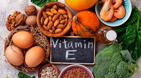 Top 10 Vitamin E Foods List · HealthKart