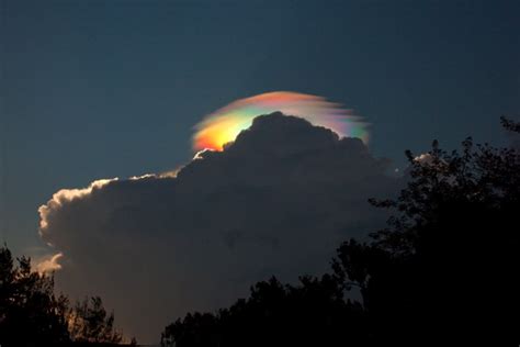 Pileus Iridescent Cloud Over Ethiopia : r/BeAmazed