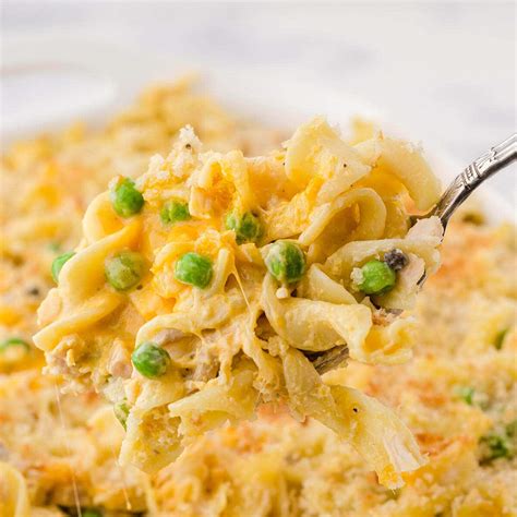 Tuna Noodle Casserole Recipe - Bowl Me Over