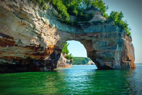 An Introduction to Michigan National Parks - AllTheRooms - The Vacation ...