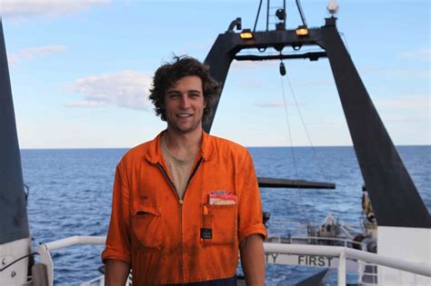 Portrait of a marine engineer – HOBITSS: Slow-Slip Under the Sea