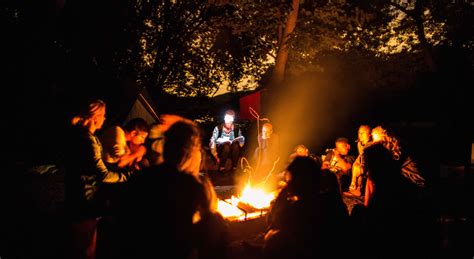 7 Things You Need to Know to Build a Campfire - Outward Bound