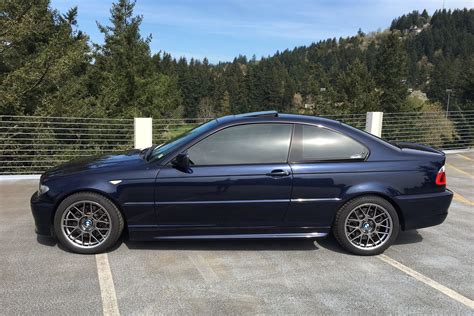 BMW E46 3 Series with 17" ARC-8 Wheels in Hyper Black