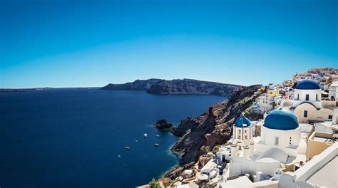 santorini villas min