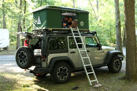 Roof Top Tent for a jeep family camping U.S.A. www.bigfoottents.com ...