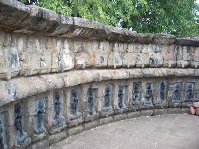 A Backpacker in India: Chausath Yogini Temple: Hirapur