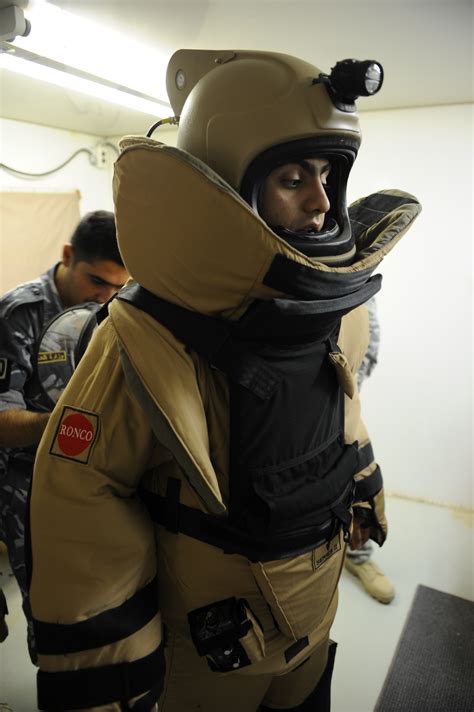 DVIDS - Images - EOD Bomb Disposal Suit [Image 18 of 25]