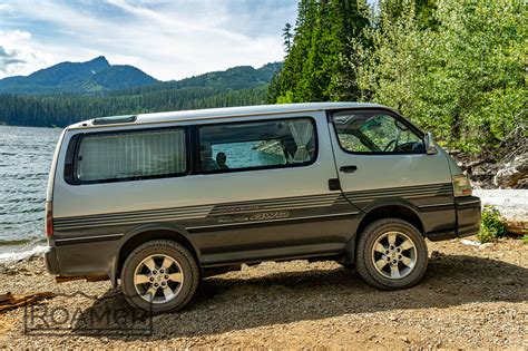 SOLD - 1994 Toyota Hiace Super Custom 4x4 — JAPANESE VANS