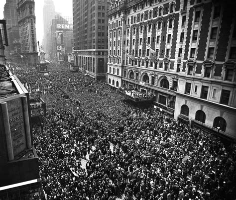 Photos of V-E Day Celebrations in New York City, May 1945 | Time.com