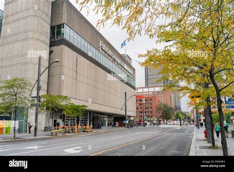 Montreal central station hi-res stock photography and images - Alamy