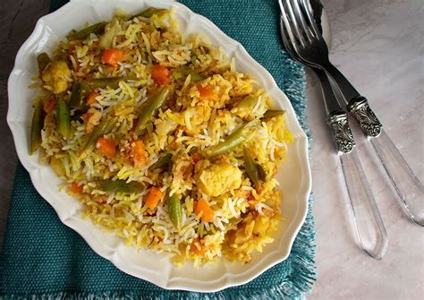 Vegetable Dum Biryani - Spice and Colour