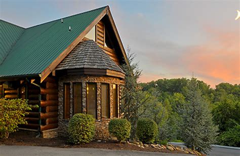 Dollywood Cabins (Pigeon Forge, TN) - Resort Reviews - ResortsandLodges.com