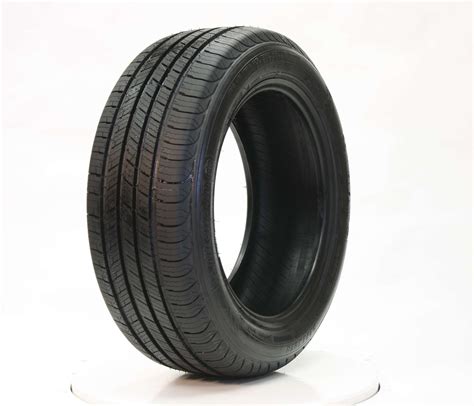 215/65R16 DEFENDER - MICHELIN - Tire Library